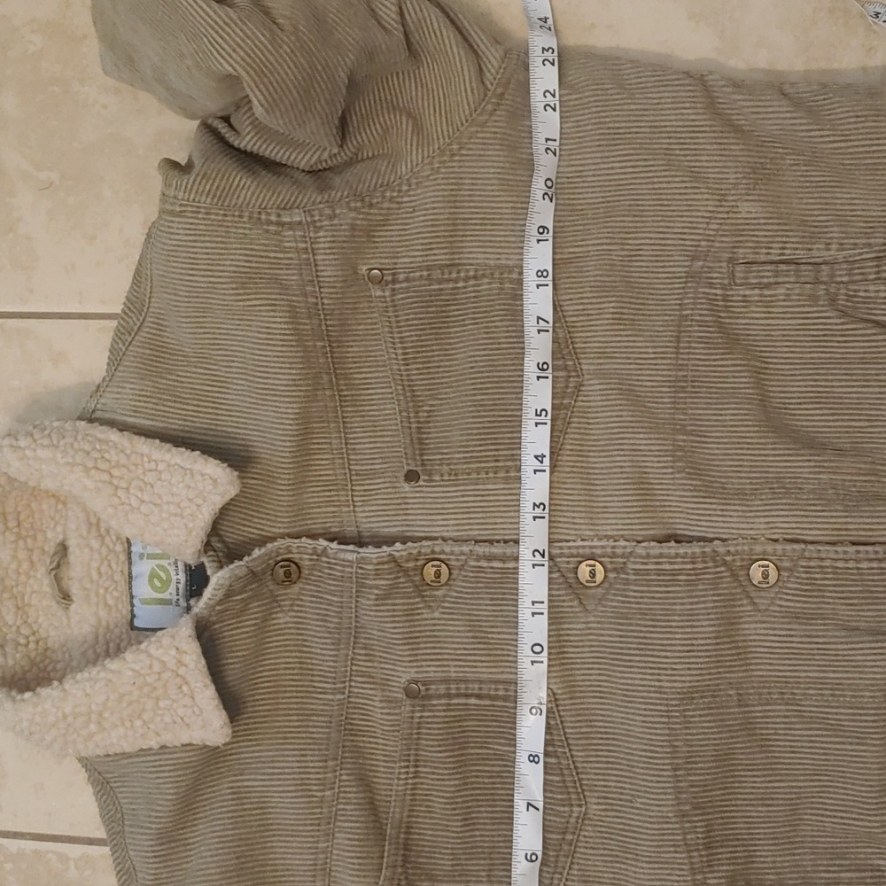 VTG L.E.I. Corduroy Trucker Jacket Beige Sherpa Collar Button Coat Womens Size L - Picture 3 of 8